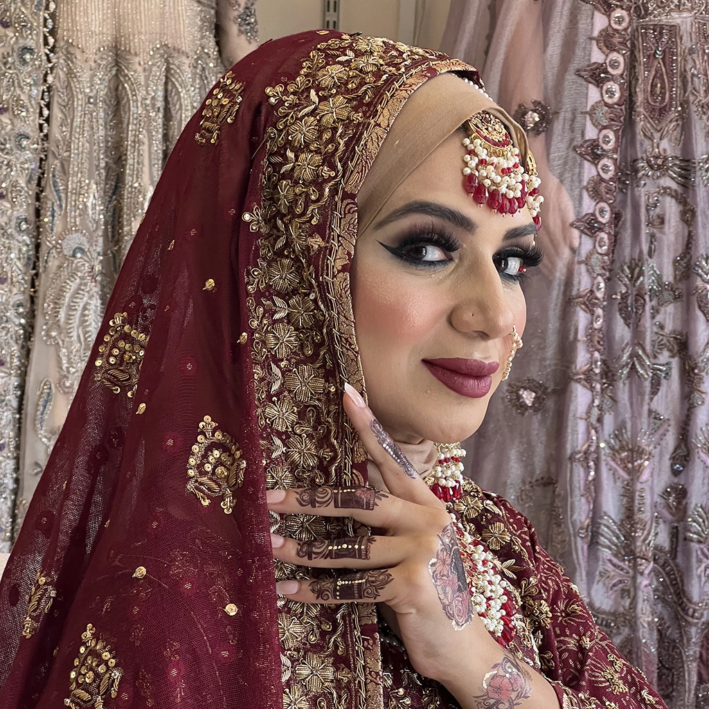 Bride with scarf style dupatta