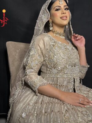 Fawn Front-Open Bridal Dress - Image 4