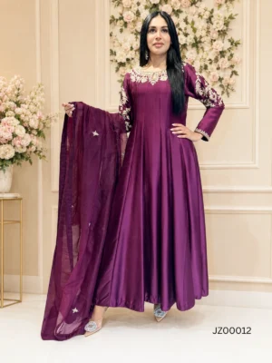 Plum Royale Maxi — close-up view | Jabeenz UK