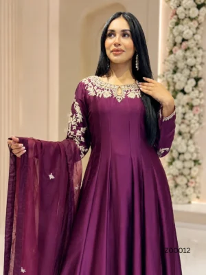 Plum Royale Maxi — back view | Jabeenz UK